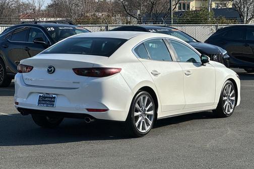 2022 Mazda Mazda3 FWD w/Select Package