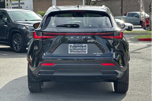 2025 Lexus NX 350h Premium