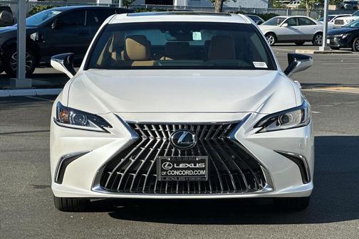 2025 Lexus ES 300h Base