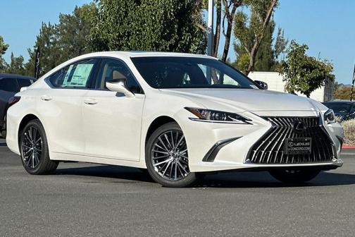 2025 Lexus ES 300h Base