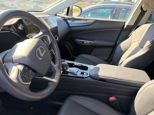 2025 Lexus NX 350 Premium