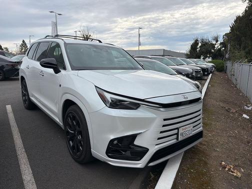 2024 Lexus TX 500h F SPORT Premium