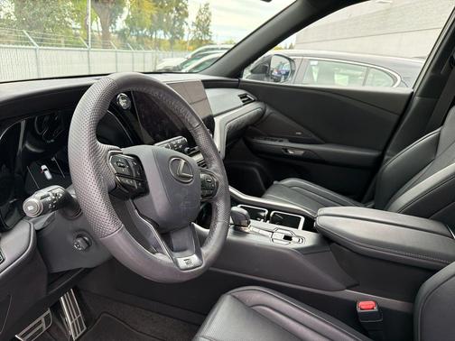 2024 Lexus TX 500h F SPORT Premium