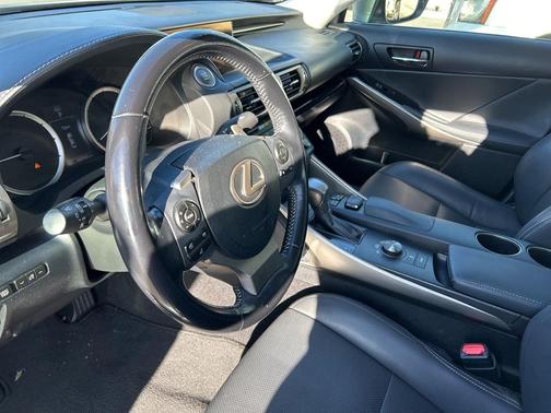2016 Lexus IS 200t Base