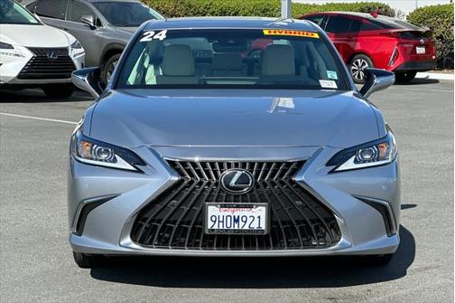 2024 Lexus ES 300h Base
