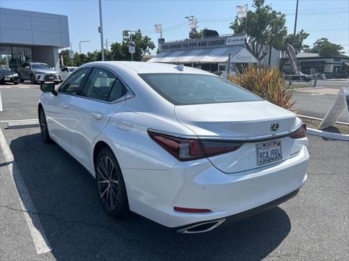2023 Lexus ES 350 Base