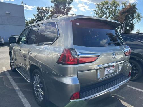 2017 Lexus LX 570 Base
