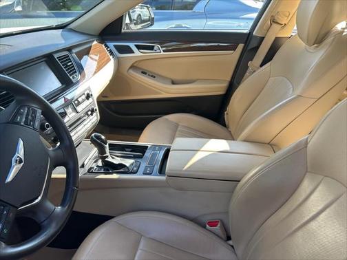 2015 Hyundai Genesis 3.8