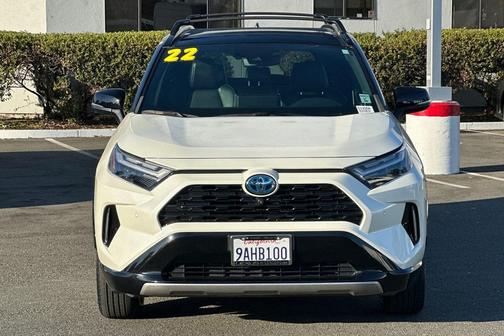 2022 Toyota RAV4 Hybrid SE