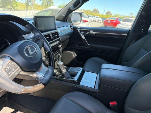 2022 Lexus GX 460 Premium