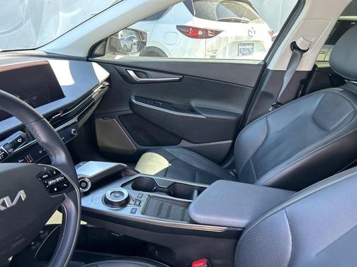 2022 Kia EV6 Wind