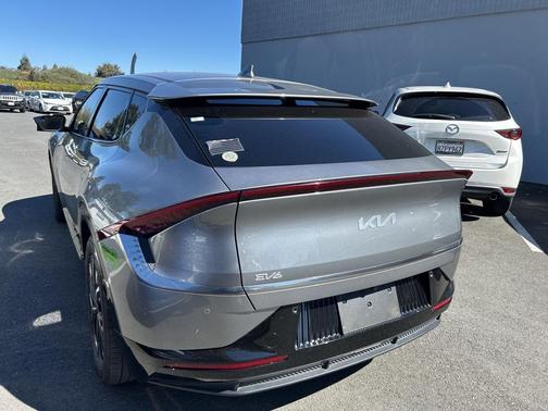 2022 Kia EV6 Wind