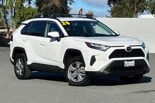 2024 Toyota RAV4 XLE