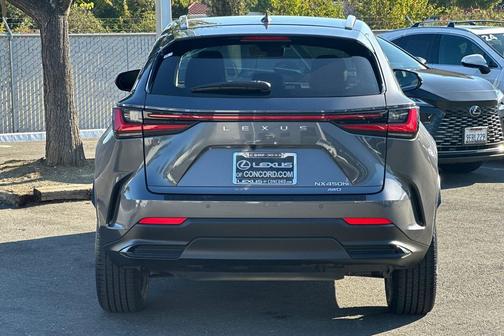 2022 Lexus NX 450h+ Luxury