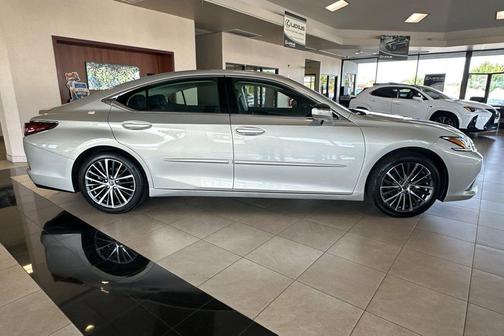 Moonbeam Beige Metallic 2023 Lexus ES 350 Base