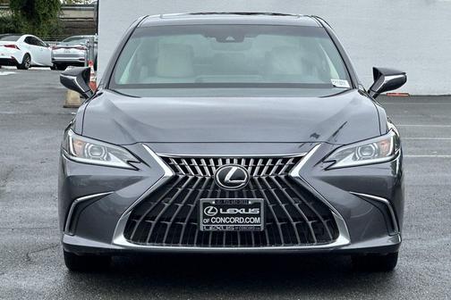 2023 Lexus ES 300h Base