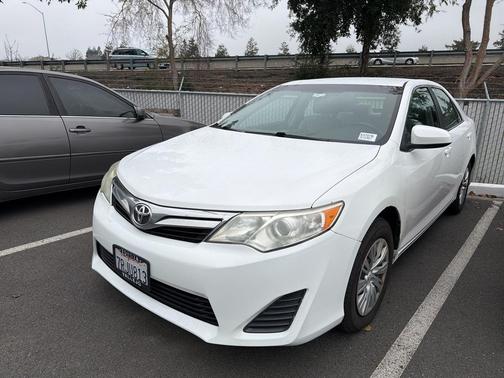 2014 Toyota Camry LE