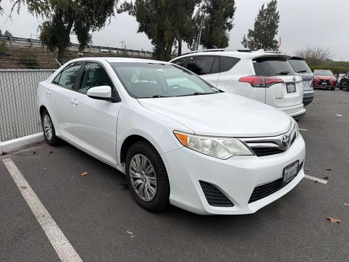 2014 Toyota Camry LE