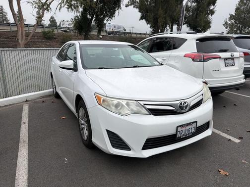 2014 Toyota Camry LE
