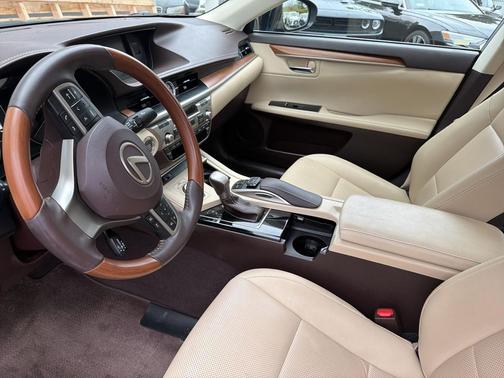 2018 Lexus ES 350 Base