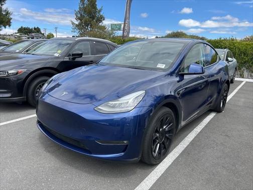2022 Tesla Model Y Long Range Dual Motor All-Wheel Drive