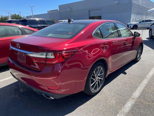 Matador Red Mica 2017 Lexus ES 350 Base