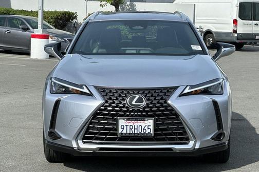 Iridium 2025 Lexus UX 300h Premium