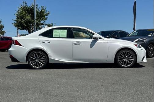 2015 Lexus IS 250 Crafted Line