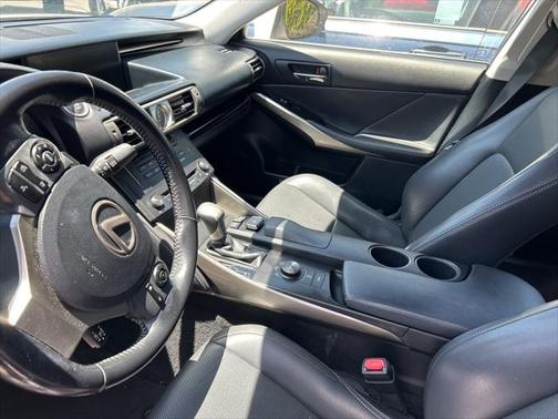 2015 Lexus IS 250 Crafted Line