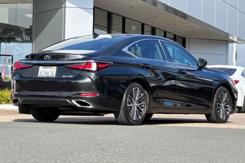 2022 Lexus ES 350 Base