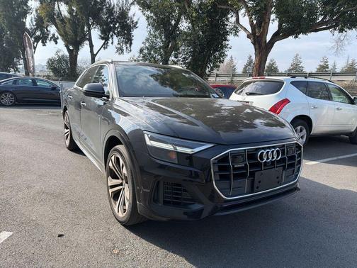 2019 Audi Q8 3.0T Premium Plus