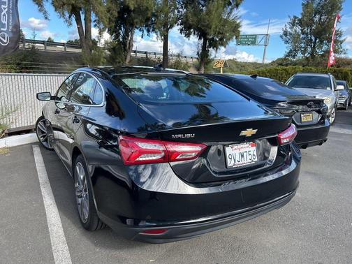 2022 Chevrolet Malibu FWD LT