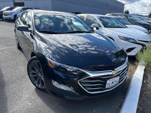 2022 Chevrolet Malibu FWD LT