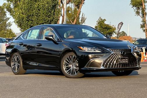 2025 Lexus ES 300h Base