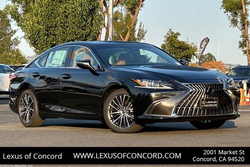 2025 Lexus ES 300h Base