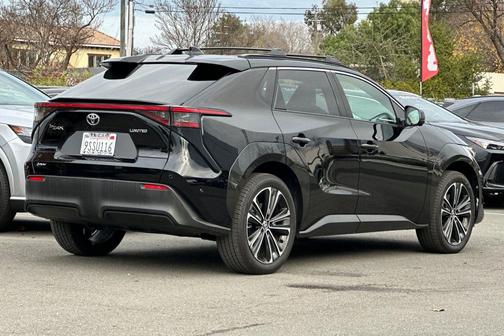 2025 Toyota bZ4X Limited