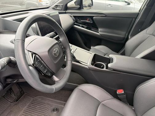 2025 Toyota bZ4X Limited