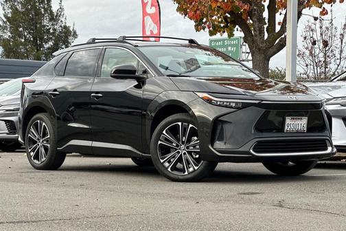 2025 Toyota bZ4X Limited