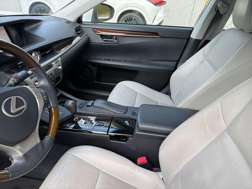 2013 Lexus ES 350 Base