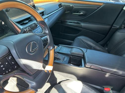 2020 Lexus ES 350 Luxury