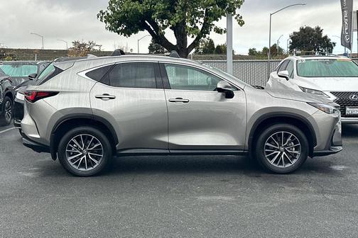 2025 Lexus NX 350h Premium