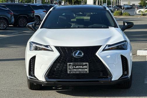 2lj/Ultrawhite 2026 Lexus UX 300h Base