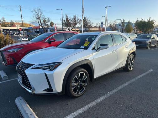 2020 Lexus UX 250h Base