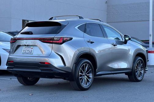 2025 Lexus NX 350h Premium