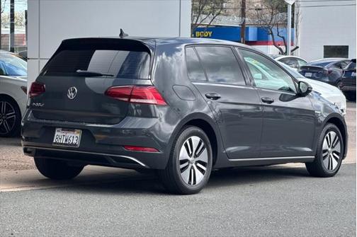 2019 Volkswagen e-Golf SE