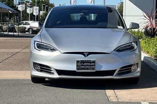 Silver Metallic 2018 Tesla Model S 75D