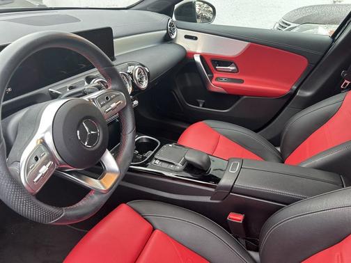 2022 Mercedes-Benz A-Class A 220