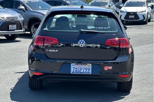 2016 Volkswagen e-Golf SE
