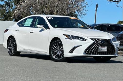 2024 Lexus ES 300h Base