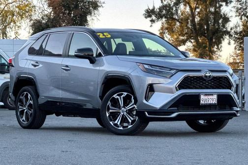 2025 Toyota RAV4 Hybrid SE